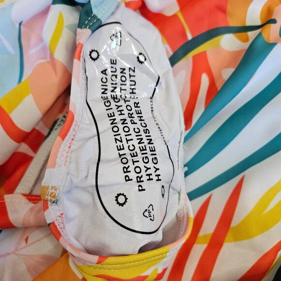 Summer Mae Women's Multicolour Floral Maternity OnePiece Swimsuit Bathing Suit M - Picture 8 of 9